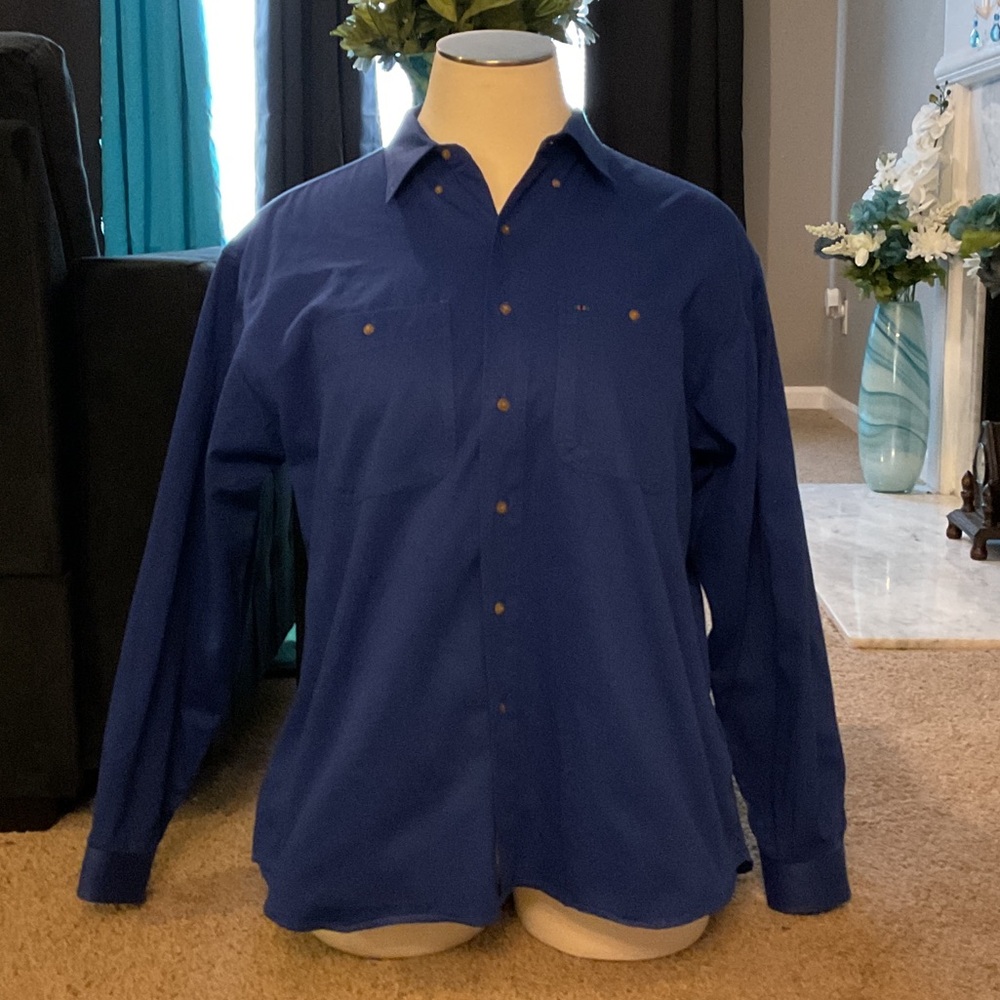 Men's Long-Sleeve Button-Down Shirt in Deep Blue
